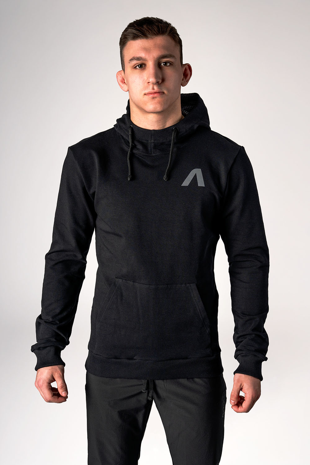 Sudadera deportiva de algodón con capucha