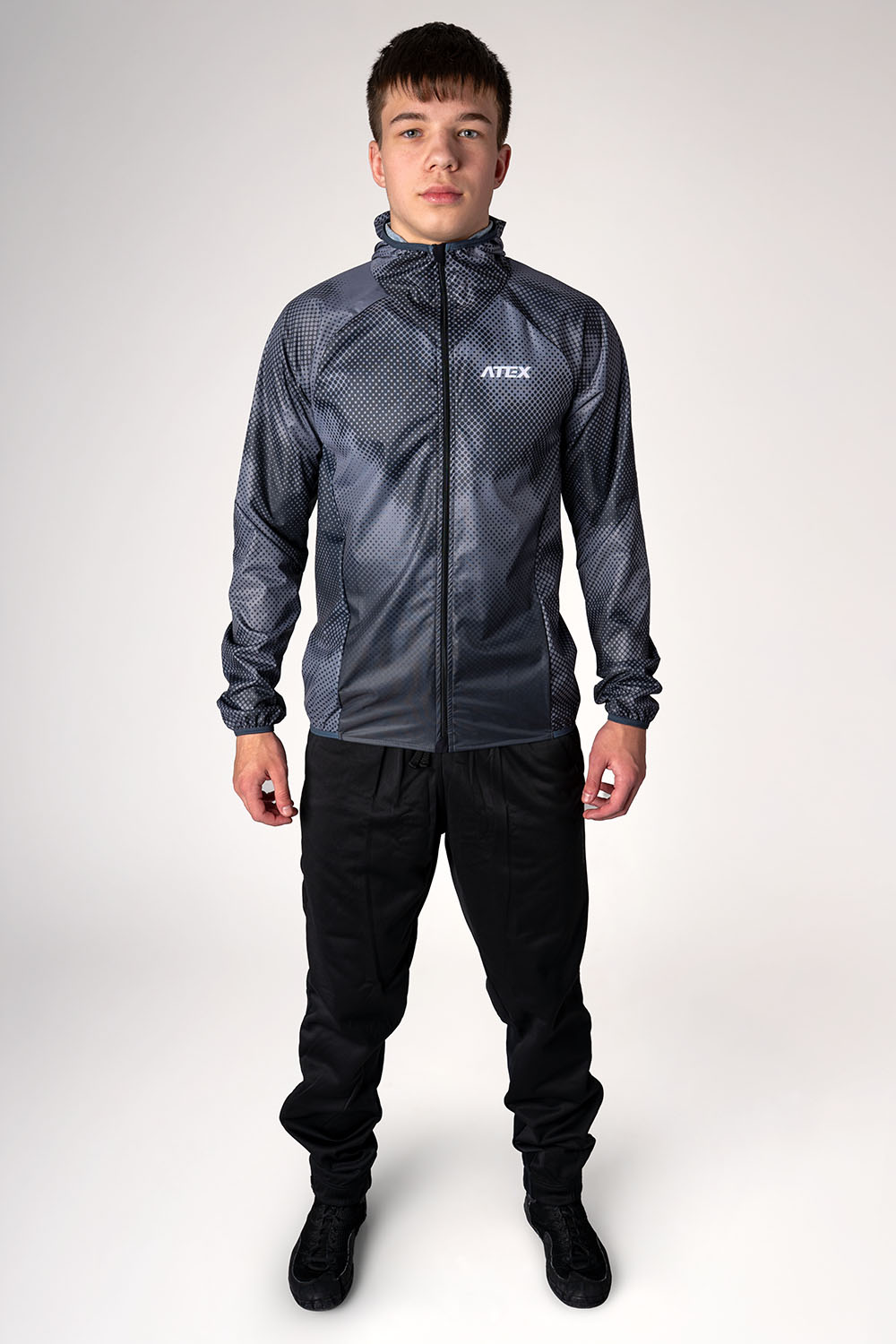 Chaqueta deportiva con capucha ELITE